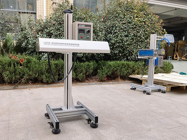 全自动铝箔封口机